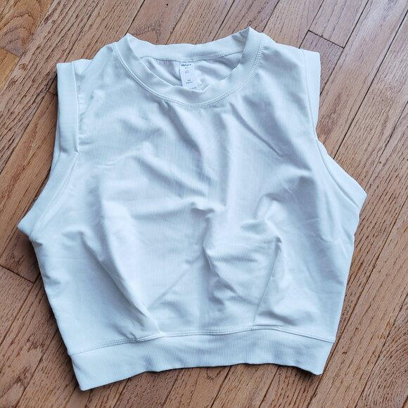 NWT Halara Crew Neck Cropped Yoga Tank Top Patitoff Flow M - Picture 2 of 11